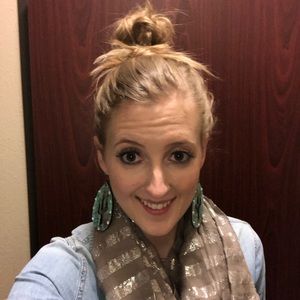 Meet your Posher, Ashley